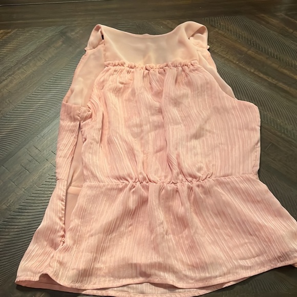 Express dressy pink low cut tank top - size xs - Picture 3 of 4